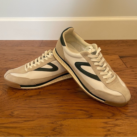 Like New TRETORN Women's Rawlins Casual Lace-Up Sneakers - Picture 2 of 8